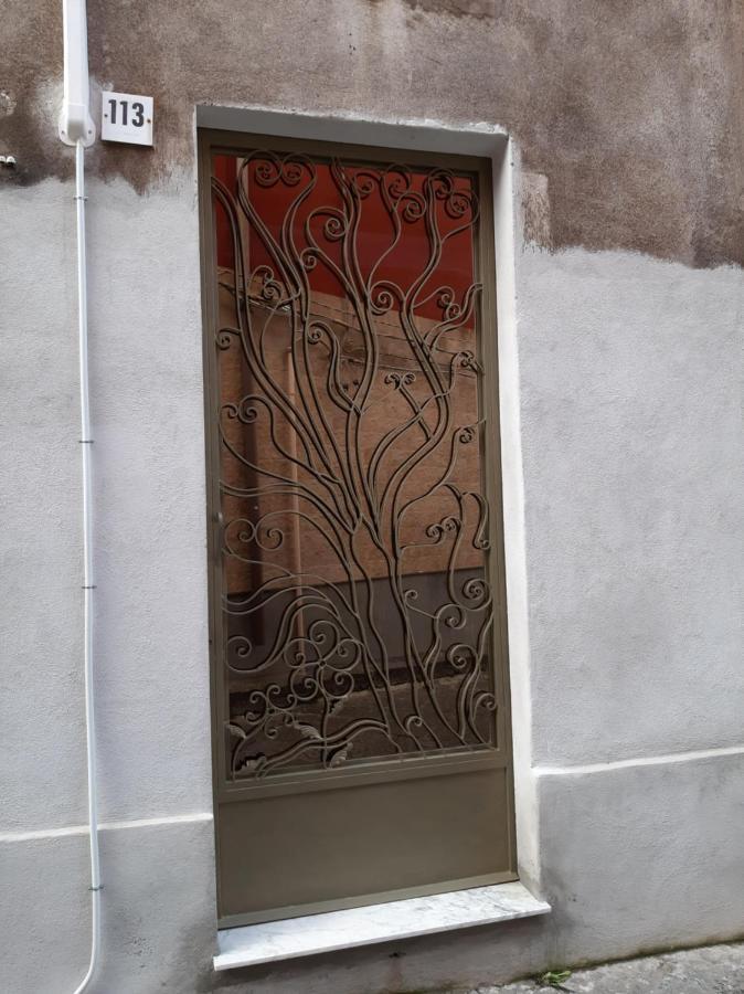 Ferienwohnung Tra I Vicoli Di Aci Acireale Exterior foto