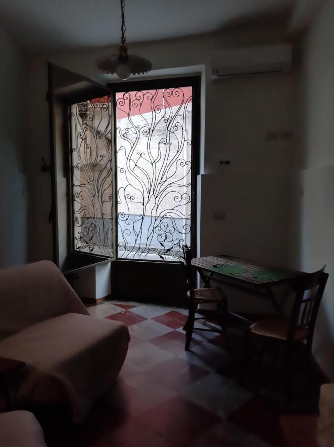 Ferienwohnung Tra I Vicoli Di Aci Acireale Exterior foto