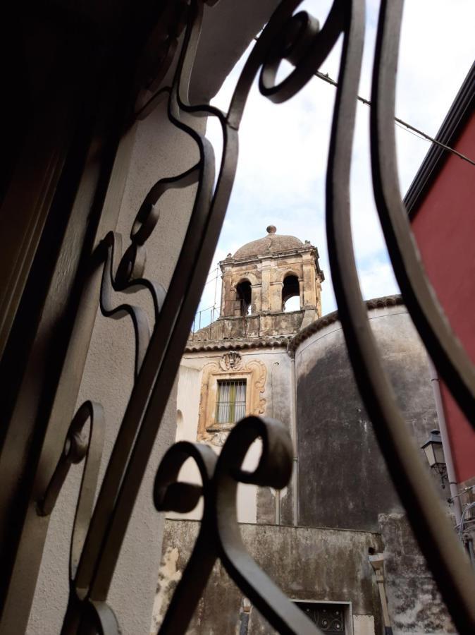 Ferienwohnung Tra I Vicoli Di Aci Acireale Exterior foto